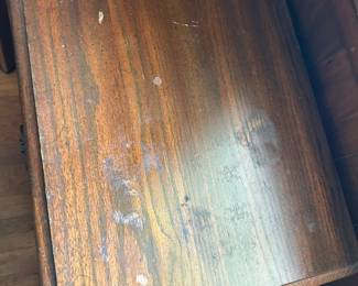 #43 Sumpter Wood End Table w/1 drawer (finish issues) 20x16x25 $35.00