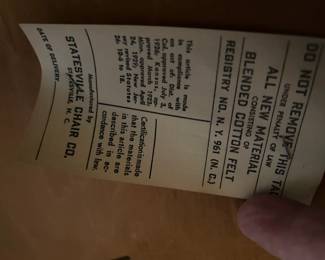 #2 Wood Table w/6 chairs (2 captains chairs) - 62-86x40x30 $250.00