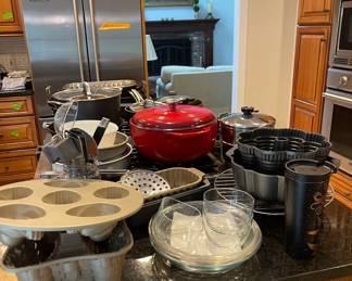 Kitchen, pots, pans, cupcakes, glassware