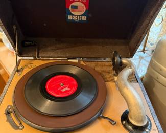Vintage Birch Turntable, Not Tested
