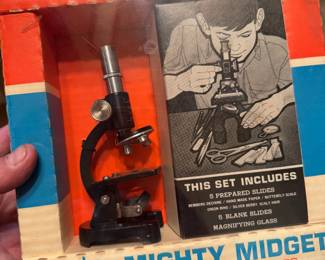 Mighty Midget Microscope