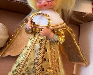 Vintage Christmas Ornaments & Accessories