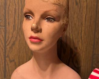 Mannequin Head