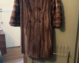 Max Bogen Vintage Double-Breasted Brown Mink Fur Long Coat