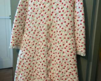 Lanz of Salzburg Vintage Quilted Strawberry Print Zip-Front Robe