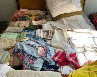 Large amount of linen and fabric - perfect for artists