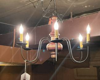 Irvin's Country Inn 5-Arm Wood Chandelier