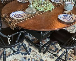 Round Drop-Leaf Dining Table with Chairs
