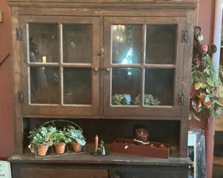 Primitive Farmhouse Pine Hutch with Cabinet Doors