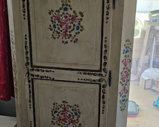 Amazing Finds Estate Sales