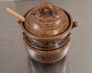 Stoneware Jam Pot with Lid and Spoon - "Praise the Lord" Mark