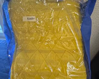 Nate Berkus King Size Quilted Bedspread