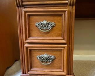 Lexington "Country Manor" Oak Desk