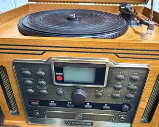 Crosley CR704CH Deluxe Turntable with CD Recorder