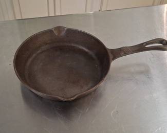 Keeler Brass Co. Cast Iron Skillet