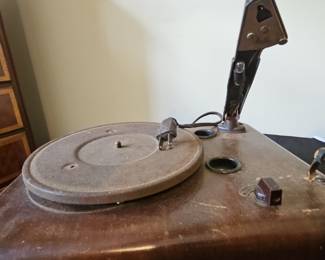Zenith Record Player
