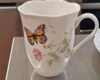 Lenox Butterfly Meadow Collection (service for 8)