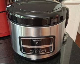Presto 16-Cup Digital Rice Cooker/Steamer