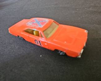 Ertl 1981 1:64 General Lee Dodge Charger Die-Cast Toy Car