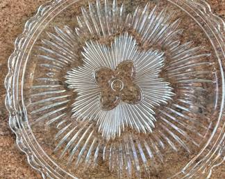Indiana Glass Flower Sunburst Cake plate