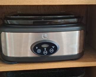 GE Slow Cooker with Digital Controls