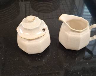 Mikasa Avante Ivory FE 900 Sugar Bowl with Lid and Creamer Set