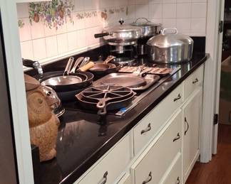 Cast Iron Cornbread Molds and Skillets