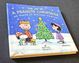 The Joy of a Peanuts Christmas: 50 Years of Holiday Comics! Book