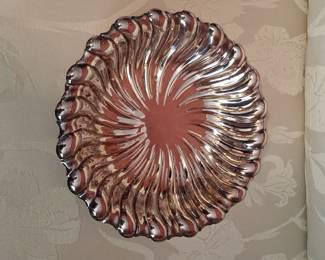Oneida Silver Plated Swirl Bowl