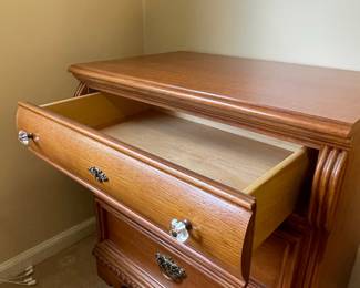 Lexington Furniture Victorian Sampler Collection Nightstand
