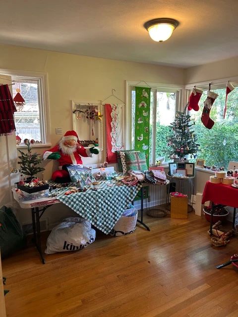 Christmas in July! A room full of Christmas decor; including a set of vintage Spode mugs, several Annilee Santa and Mrs. Claus figures, ornaments, and more!