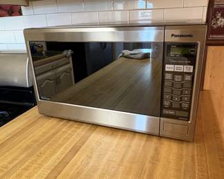 Panasonic NN-SN671S Inverter Microwave Oven