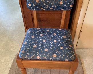 Sewing chair - seat opens for storage