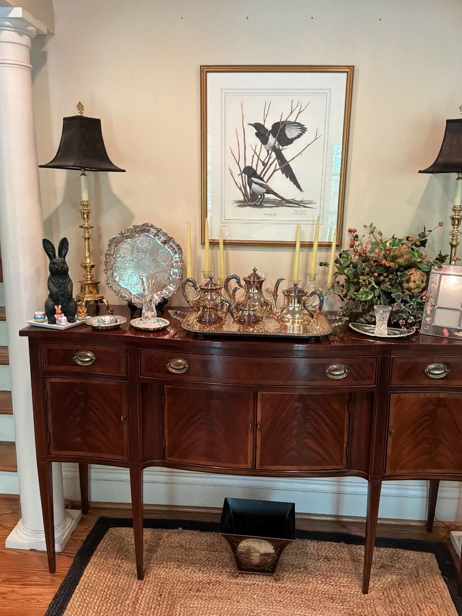 Vintage federal style mahogany sideboard by hickory chair James river collection - absolutely stunning 