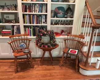 2 Windsor captains bow back chairs and dough bowl on stand 