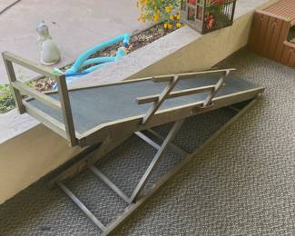 Pet ramp adjustable