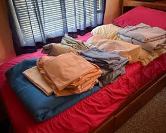 Queen Size Sheet Set