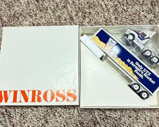 Winross "UTZ Potato Chips" Die-Cast Tractor-Trailer
