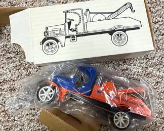 1993 Ertl 1925 Kenworth Wrecker Bank