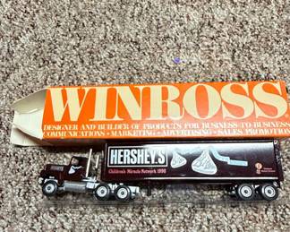 Winross Hershey's Children's Miracle Network 1990 Semi-Truck