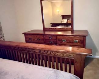 Gorgeous real wood, Amish made, White Oak set