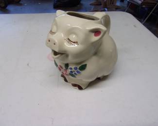SMILEY Pig Pitcher