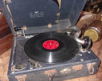 Table Top Wind Up Record Player w/Records, Still Works