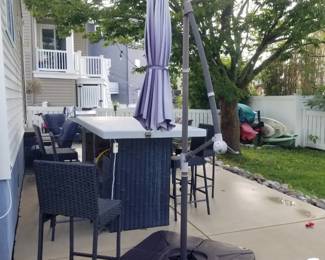 High top bar; umbrella