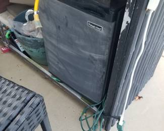 Magic Chef mini fridge