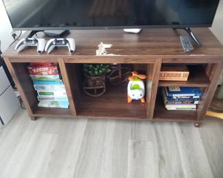 Media console