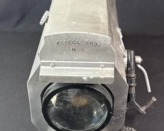 082 Rank 082 Lot 406h Vintage Kliegl Bros spotlight