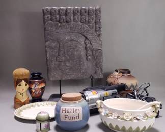 170 Rank 170 Lot 508 Box of miscellaneous tureen, ceramic vase,