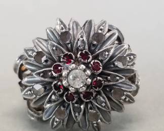 026 Rank 026 Lot 1 Antique ring 14k gold, silver, and semiprecious
