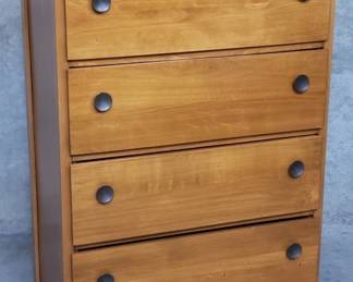 044 Rank 044 Lot 164 Built of John Art Decostyle walnut veneer chest
